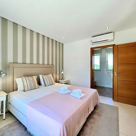 Algarve Amazing With Pool By Homing